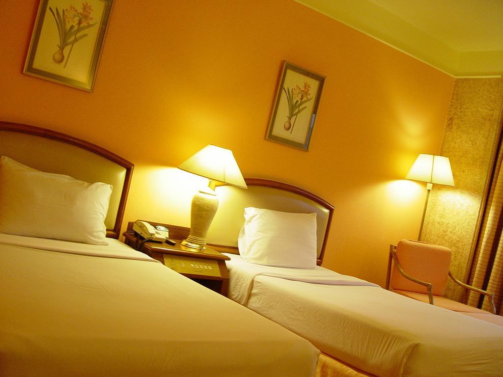 Pavilion Rim Kwai Resort Kanchanaburi Luaran gambar