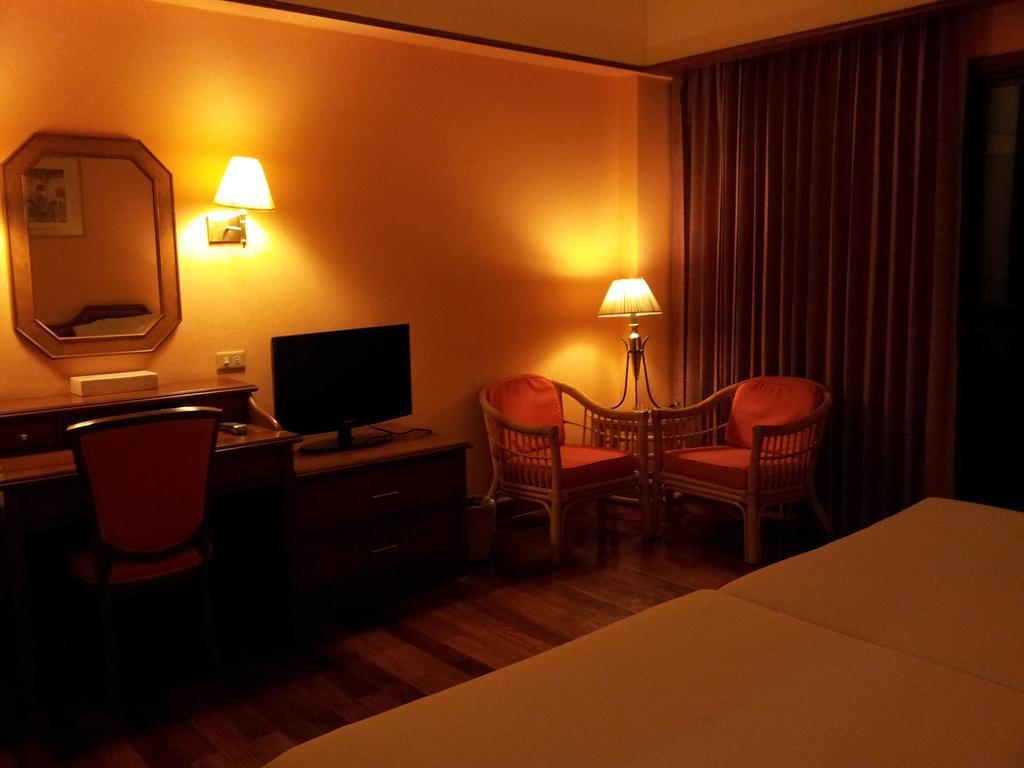 Pavilion Rim Kwai Resort Kanchanaburi Luaran gambar